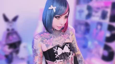 Nikki Ramone   online show from November 7, 9:59 pm