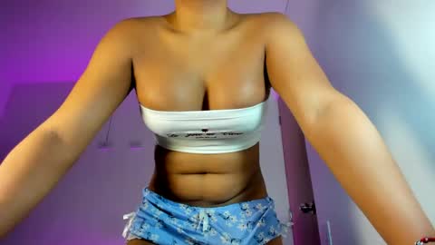 Debora21Cm online show from August 3, 11:15 am