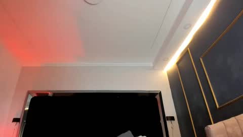     online show from February 26, 7:38 pm