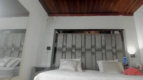     online show from February 10, 11:58 am