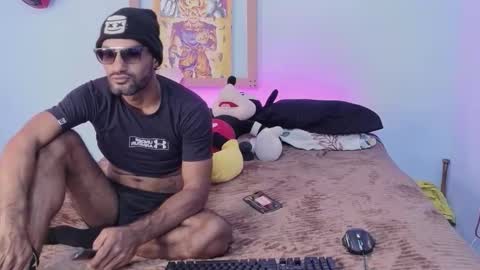 Snapshot of niko_roko chatting on June 6, 3:50 pm niko_roko online show from June 6, 3:50 pm