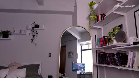 Nicole cam online show from April 12, 12:54 pm