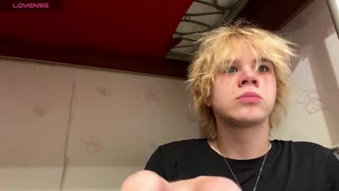 Snapshot of nikolasbucks chatting on January 9, 10:22 pm nikolasbucks online show from January 9, 10:22 pm