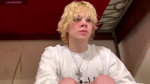 Snapshot of nikolasbucks chatting on January 12, 8:47 pm nikolasbucks online show from January 12, 8:47 pm