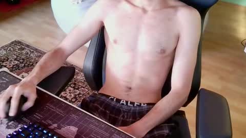 Snapshot of nikolasjim2 chatting on January 21, 8:41 am Nikolas online show from January 21, 8:41 am