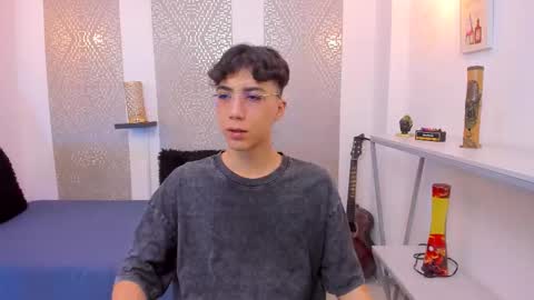    online show from October 31, 4:24 am