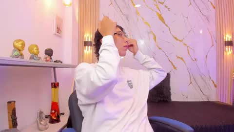    online show from April 15, 4:30 am