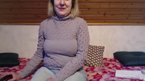 Snapshot of nikole111 chatting on January 2, 11:52 am Nikole1 online show from January 2, 11:52 am
