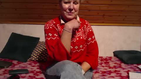Snapshot of nikole111 chatting on February 2, 2:45 pm Nikole1 online show from February 2, 2:45 pm
