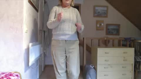 Nikole1 online show from October 31, 1:01 pm