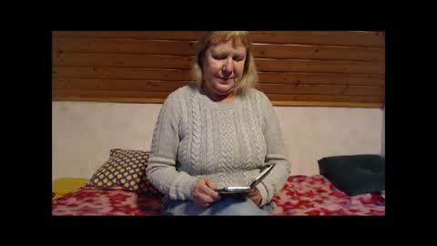 Nikole1 online show from December 15, 10:52 am