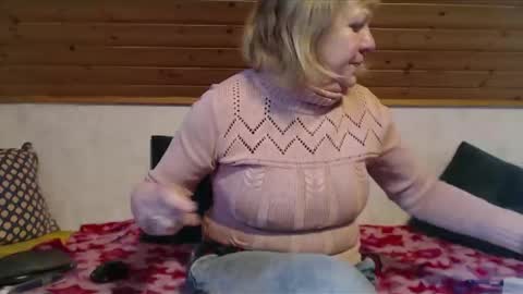 Snapshot of nikole111 chatting on February 10, 11:25 am Nikole1 online show from February 10, 11:25 am