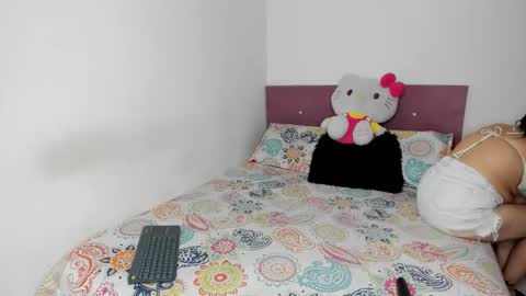 Nikole online show from February 5, 2:38 am