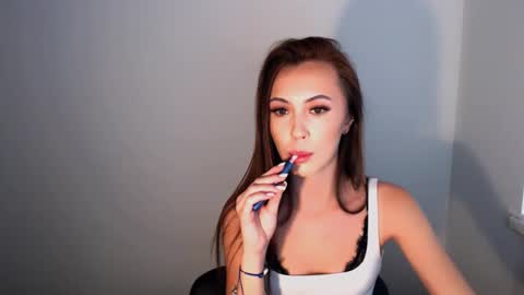 nikonara_ online show from November 17, 1:39 pm