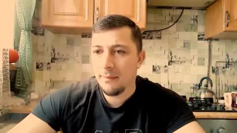 Snapshot of nikqredhot chatting on February 15, 7:51 am NikQRedhot online show from February 15, 7:51 am