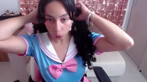 niky_blue online show from October 24, 11:45 pm