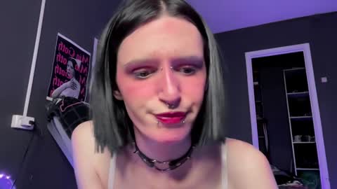 Snapshot of niky_long chatting on April 18, 6:01 pm Niky online show from April 18, 6:01 pm