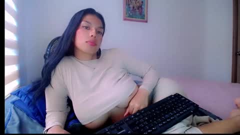 nila online show from February 9, 10:54 pm