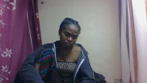 nilah online show from September 25, 7:50 pm