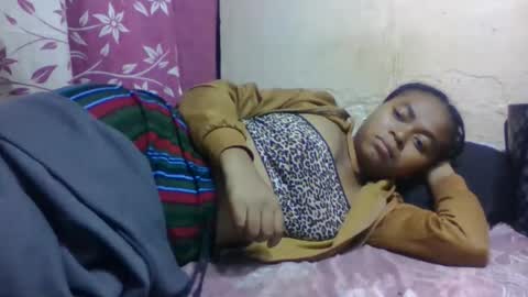 nilah online show from October 28, 6:54 pm