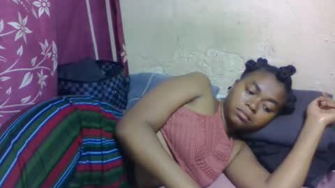 nilah online show from December 16, 4:28 am