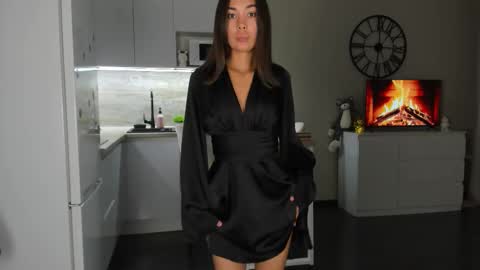 Bella online show from September 20, 3:57 pm