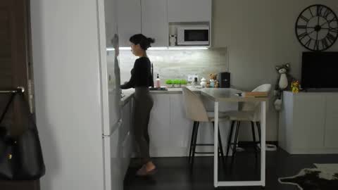 Bella online show from October 6, 7:22 pm