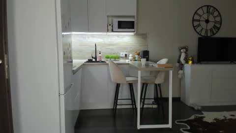 Bella online show from October 8, 11:02 pm