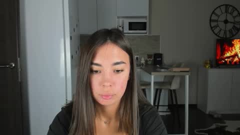 Bella online show from October 12, 1:26 am