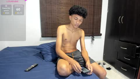 Snapshot of nilx_moon09 chatting on January 5, 3:53 am Nilx Jhon and Addam online show from January 5, 3:53 am