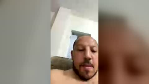 Snapshot of nimer242 chatting on August 3, 12:42 am nimer242 online show from August 3, 12:42 am