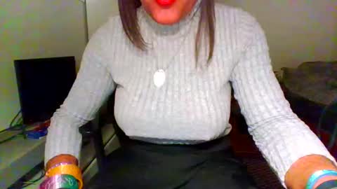 nina8383 online show from April 3, 10:19 pm