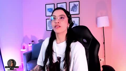 Nina online show from September 13, 8:08 pm