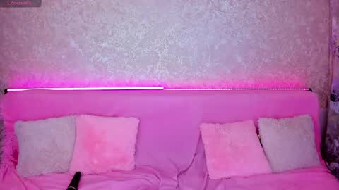 Nina online show from March 12, 6:22 pm