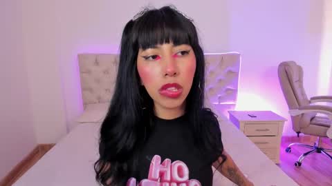Snapshot of nina_fooxxx chatting on October 16, 1:45 pm Nina Fox online show from October 16, 1:45 pm