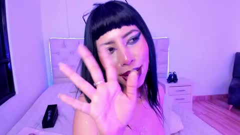 Snapshot of nina_fooxxx1 chatting on May 16, 12:29 am Nina Fox online show from May 16, 12:29 am