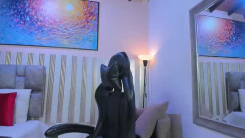 nina_glow_ online show from March 10, 11:37 am