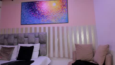 nina_glow_ online show from April 14, 11:27 am