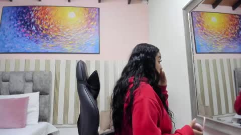 Snapshot of nina_glow_ chatting on May 30, 10:56 am nina_glow_ online show from May 30, 10:56 am