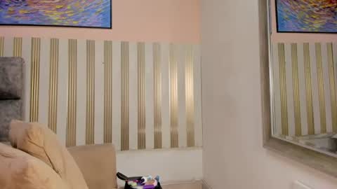 Snapshot of nina_glow_ chatting on June 13, 11:19 am nina_glow_ online show from June 13, 11:19 am