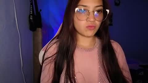 Snapshot of nina_hot59 chatting on May 24, 1:10 am nina_hot59 online show from May 24, 1:10 am