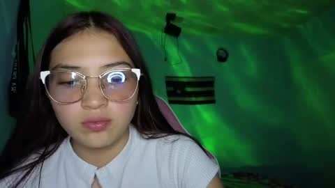 Snapshot of nina_hot59 chatting on May 26, 2:18 am nina_hot59 online show from May 26, 2:18 am