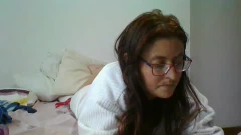 Nina online show from February 17, 8:04 pm