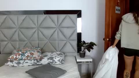  Nina  online show from December 15, 2:41 am