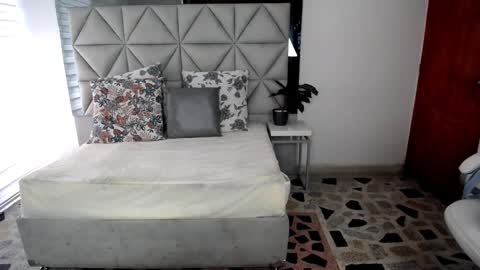  Nina  online show from January 15, 8:37 pm