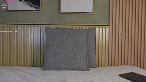 NINA online show from December 17, 12:33 pm