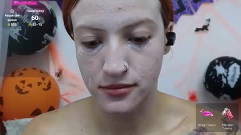 Ninaa fox online show from October 31, 2:51 pm