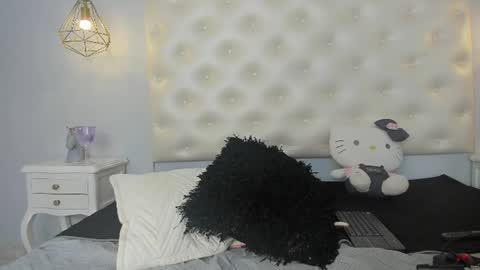 Snapshot of ninaavelvett chatting on June 26, 12:20 pm Nina online show from June 26, 12:20 pm