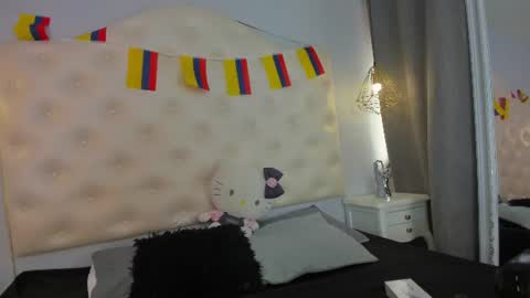 Snapshot of ninaavelvett chatting on July 4, 1:17 pm Nina online show from July 4, 1:17 pm