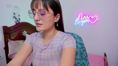 Nina online show from December 5, 8:55 pm